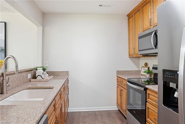 3209 Cricket LN, Chesapeake, VA 23321