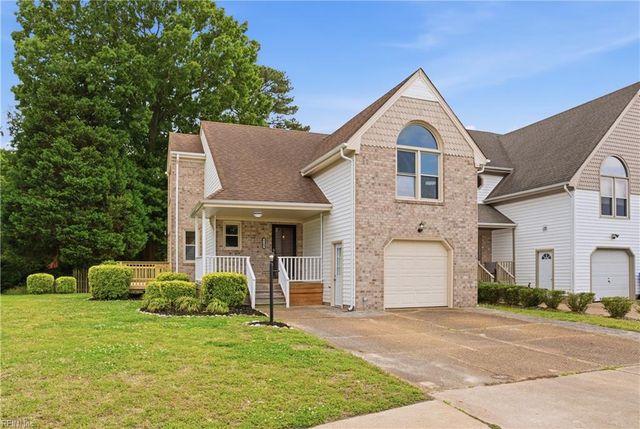 3209 Cricket LN, Chesapeake, VA 23321