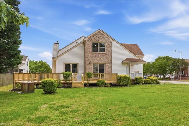 3209 Cricket LN, Chesapeake, VA 23321