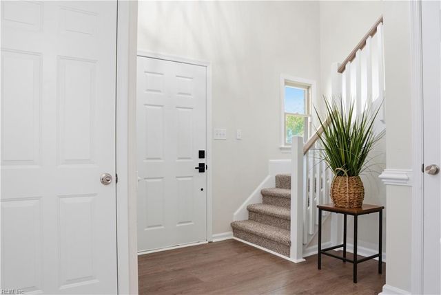 3209 Cricket LN, Chesapeake, VA 23321