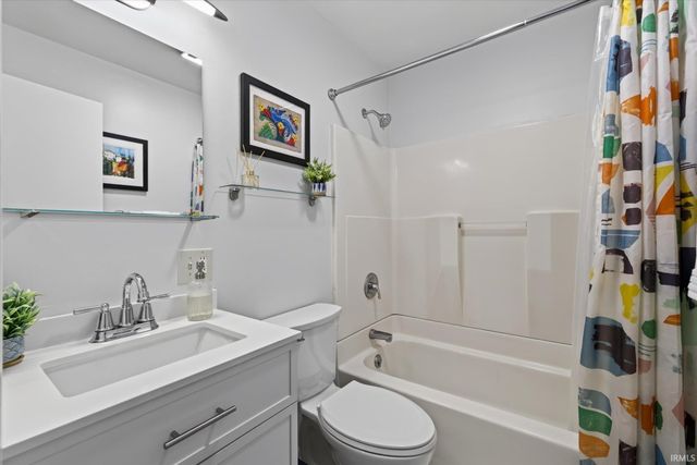 653 W Green Road, Bloomington, IN 47403