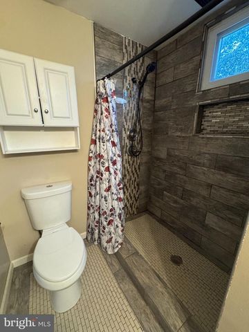 917 A OAKLEIGH BEACH, Dundalk, MD 21222