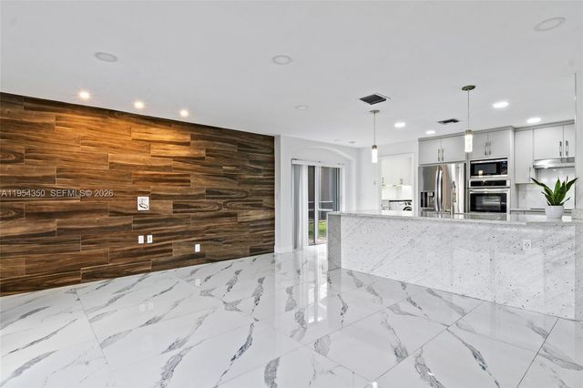 6357 Brava Way, Boca Raton, FL 33433