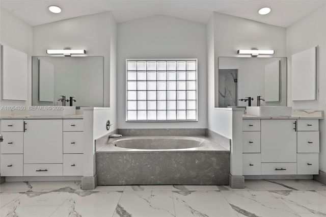 6357 Brava Way, Boca Raton, FL 33433