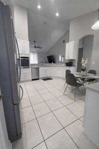 2240 BAGDAD AVENUE, Orlando, FL 32833