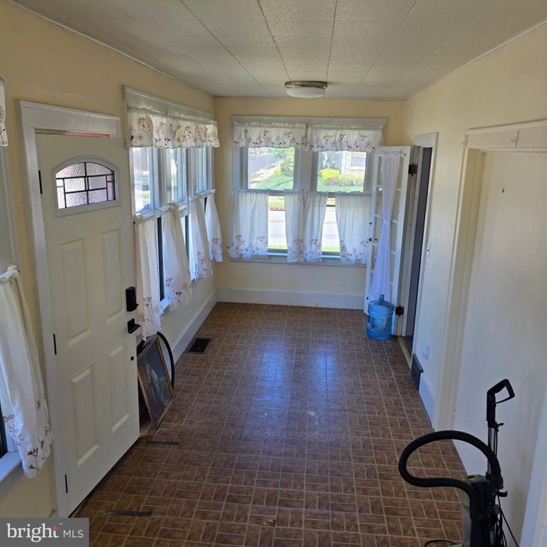 84 MAPLE SHADE W, HAMILTON, NJ 08610 — photo 2