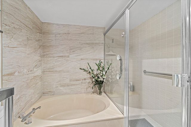 5152 Golfview Court, Delray Beach, FL 33484