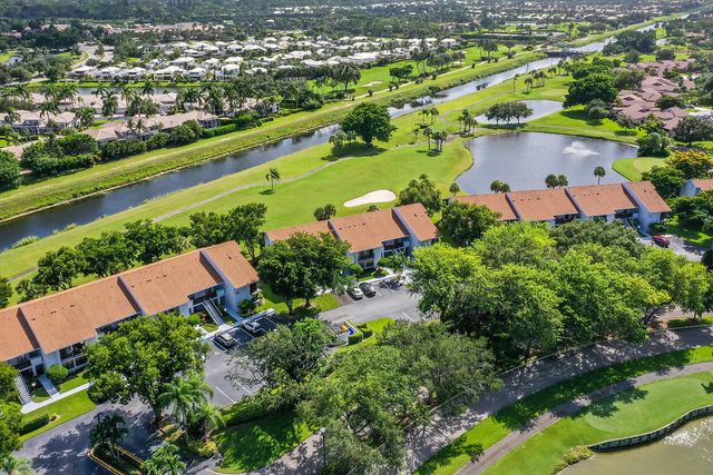 5152 Golfview Court, Delray Beach, FL 33484