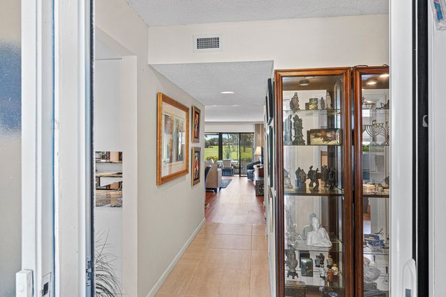 5152 Golfview Court, Delray Beach, FL 33484