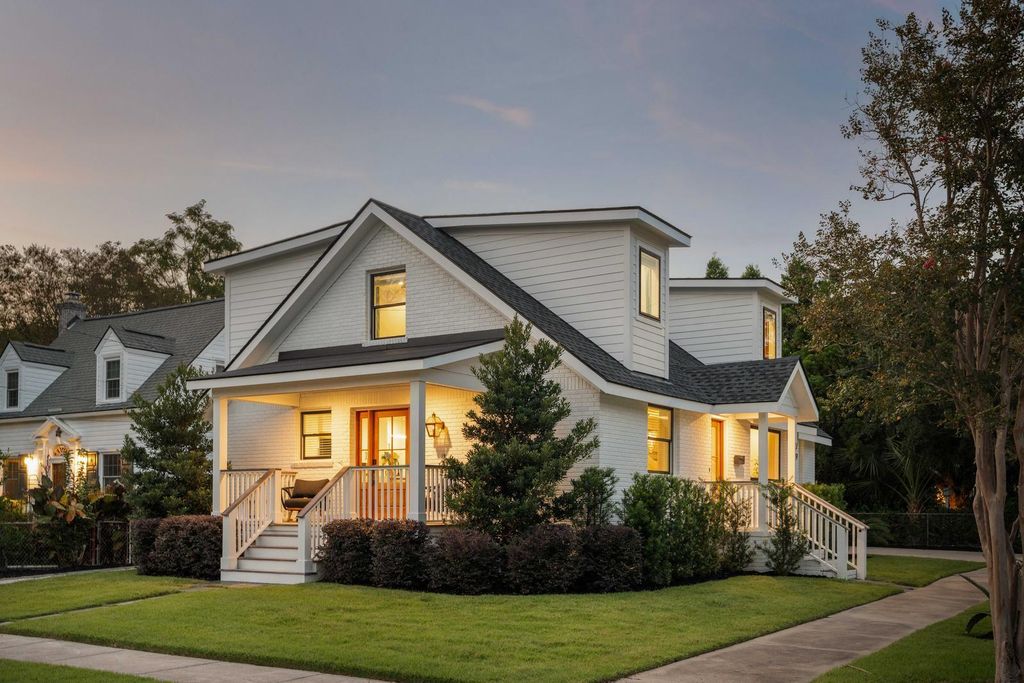 Image 2 of property listing at 79 Hester Street, Charleston, SC 29403