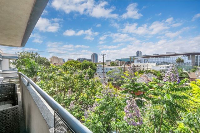 535 W 4th 312, Long Beach, CA 90802