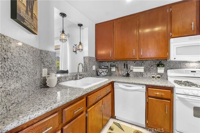 535 W 4th 312, Long Beach, CA 90802