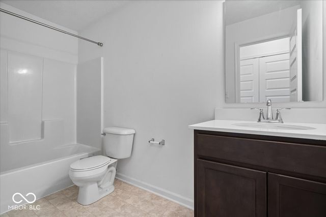 13194 N Landing Circle E, Camby, IN 46113