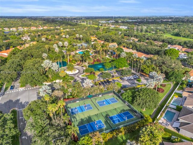 11022 Chandler Dr, Cooper City, FL 33026
