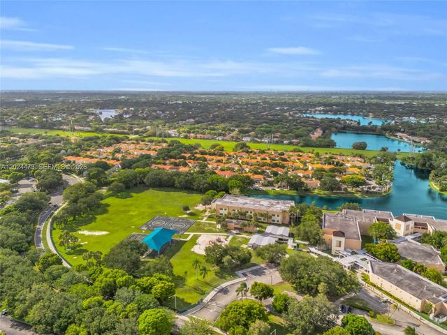 11022 Chandler Dr, Cooper City, FL 33026