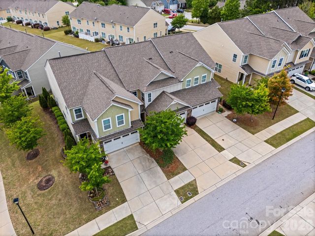 979 Pennington Drive, Lancaster, SC 29720