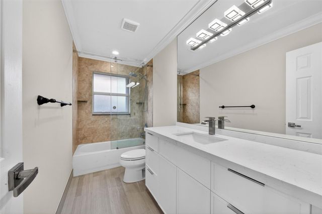 1762 NE 38th Street, Oakland Park, FL 33334