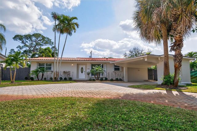 1762 NE 38th Street, Oakland Park, FL 33334