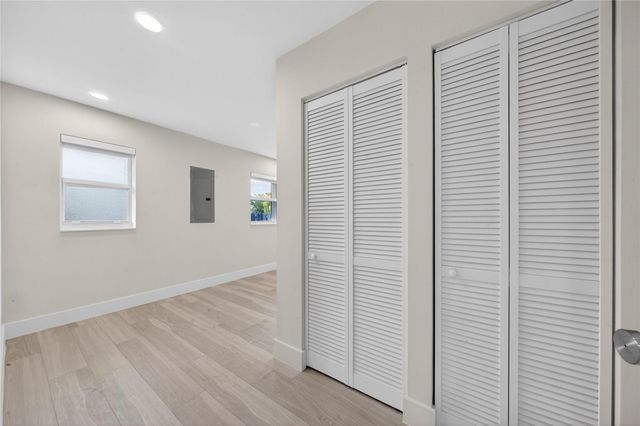 1762 NE 38th Street, Oakland Park, FL 33334