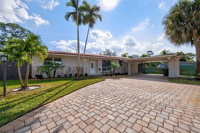 1762 NE 38th Street, Oakland Park, FL 33334