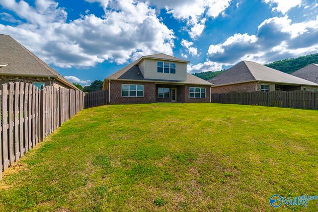 3014 Crystal Creek Drive, Brownsboro, AL 35741
