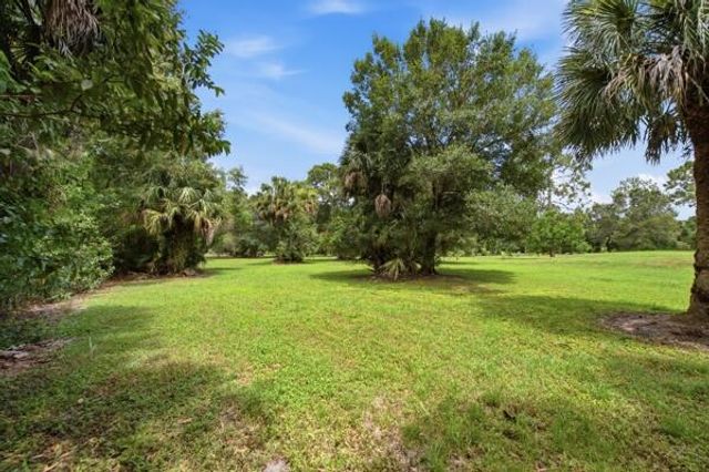 3761 C Road, Loxahatchee Groves, FL 33470