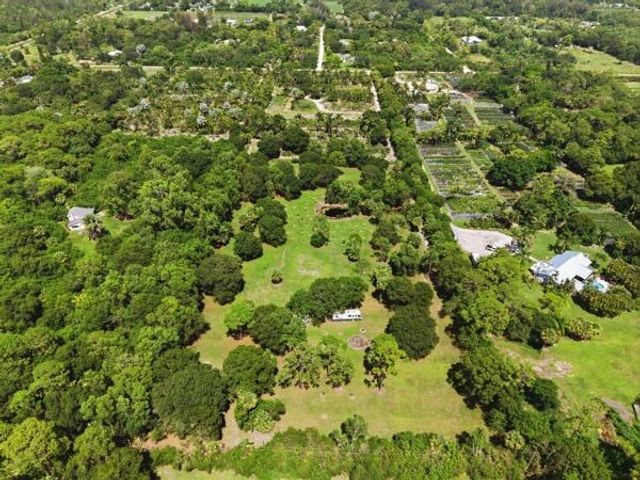 3761 C Road, Loxahatchee Groves, FL 33470