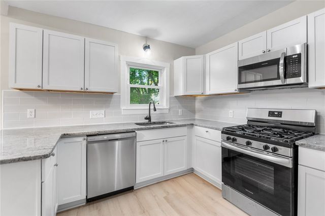 994 Atlantic Avenue, Rochester, NY 14609