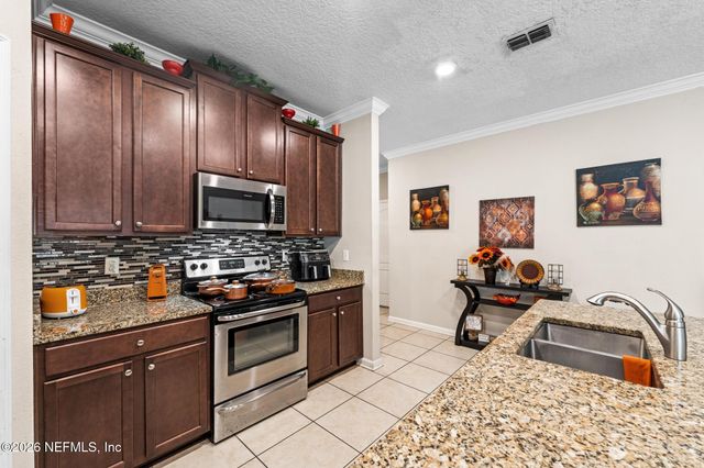 16198 BLOSSOM LAKE Drive, Jacksonville, FL 32218