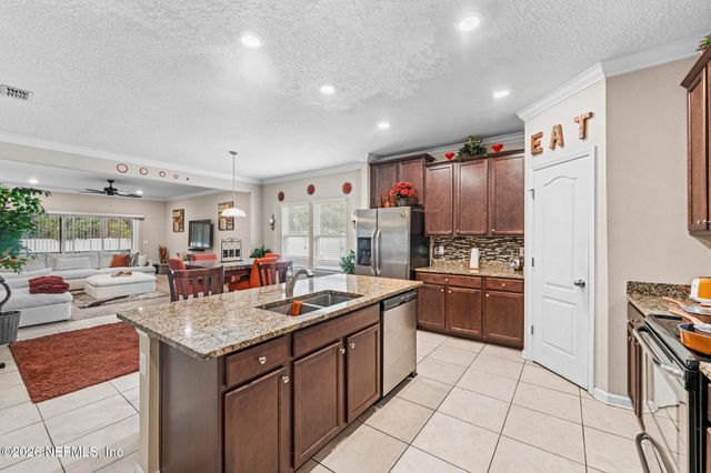 16198 BLOSSOM LAKE Drive, Jacksonville, FL 32218