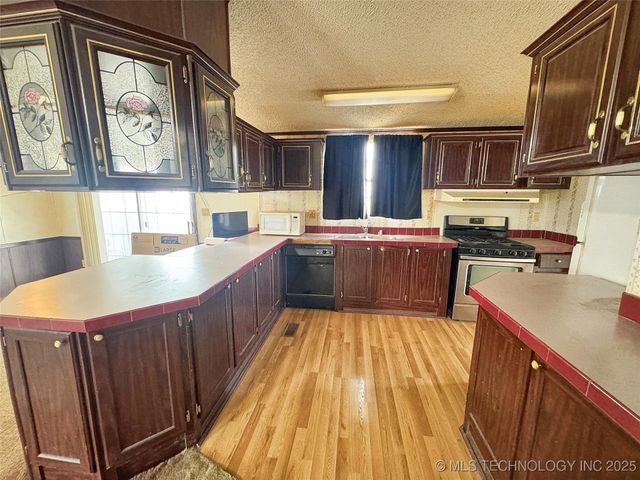 26046 E 813 Road, Welling, OK 74471