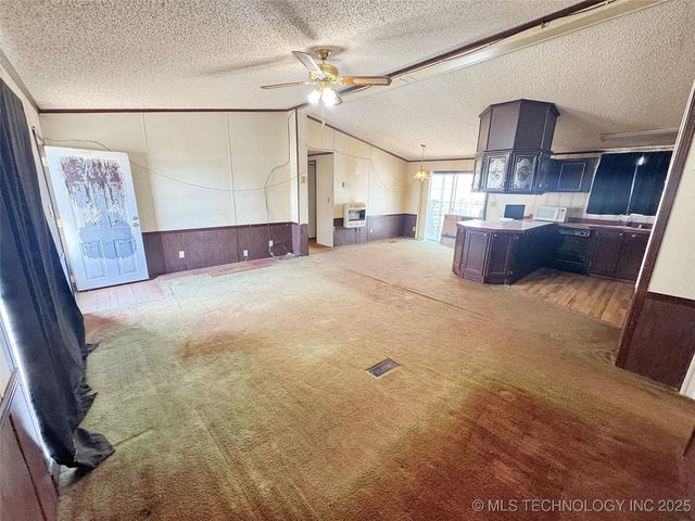 26046 E 813 Road, Welling, OK 74471