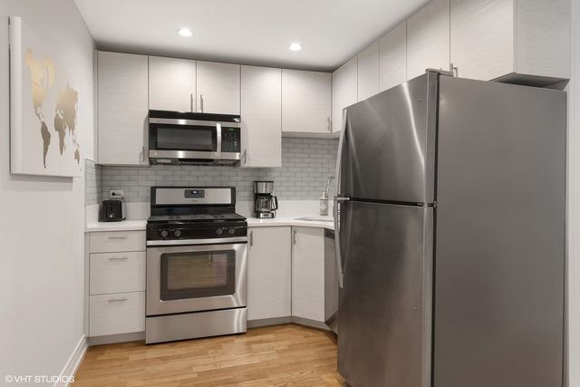 3121 N Monticello Avenue 1, Chicago, IL 60618