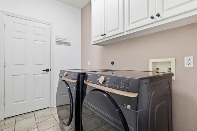 2118 Wild Dunes Cir, Katy, TX 77450