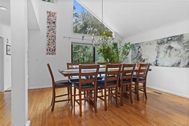 10 Deborah Lane, Chappaqua, NY 10514
