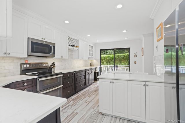 10 Deborah Lane, Chappaqua, NY 10514