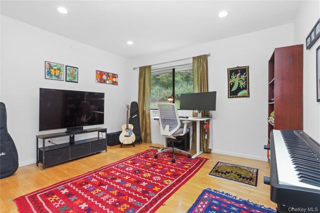 10 Deborah Lane, Chappaqua, NY 10514