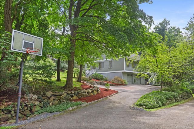 10 Deborah Lane, Chappaqua, NY 10514
