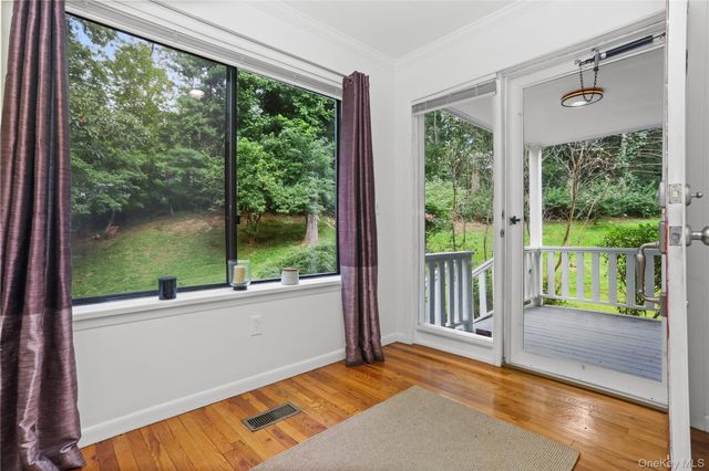 10 Deborah Lane, Chappaqua, NY 10514
