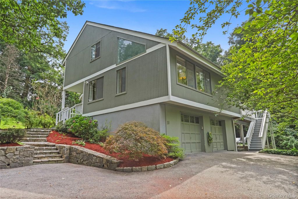 10 Deborah Lane, Chappaqua, NY 10514 — photo 2