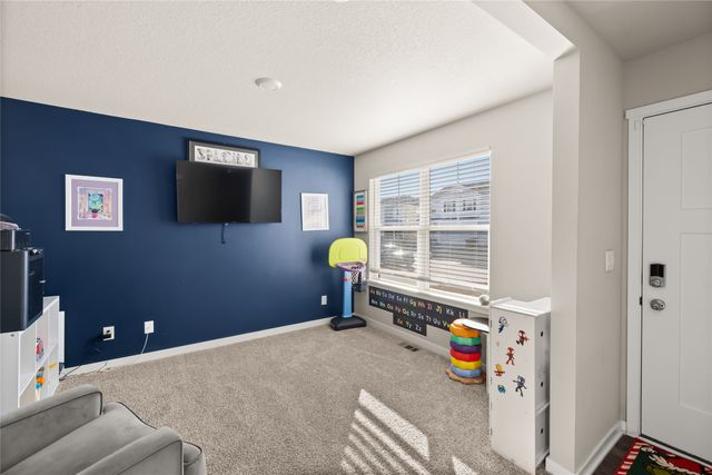 602 Elizabeth Lane NW, Bondurant, IA 50035