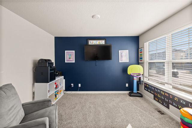 602 Elizabeth Lane NW, Bondurant, IA 50035