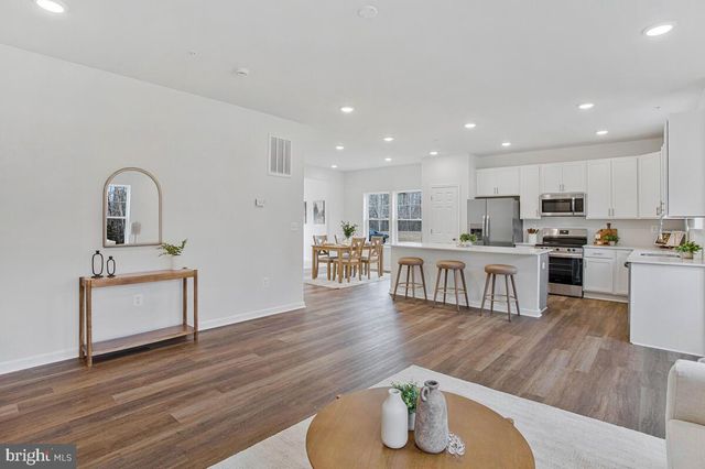 118 KINSEY DR, Prince Frederick, MD 20678