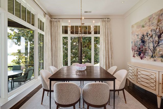 551 MAGNOLIA MOUND DR, Memphis, TN 38103