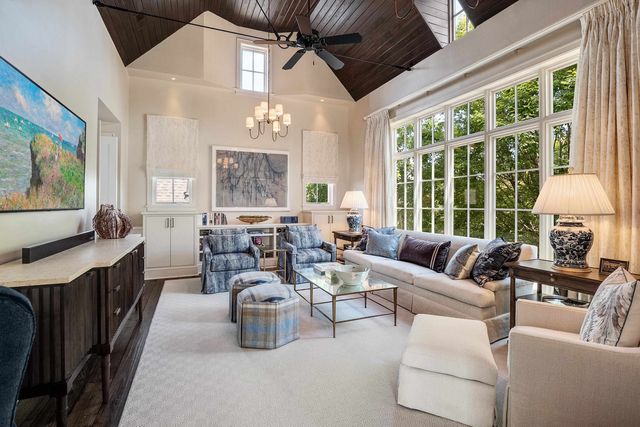 551 MAGNOLIA MOUND DR, Memphis, TN 38103