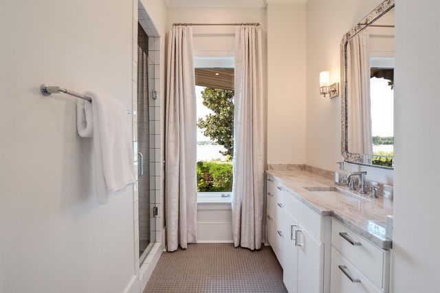 551 MAGNOLIA MOUND DR, Memphis, TN 38103