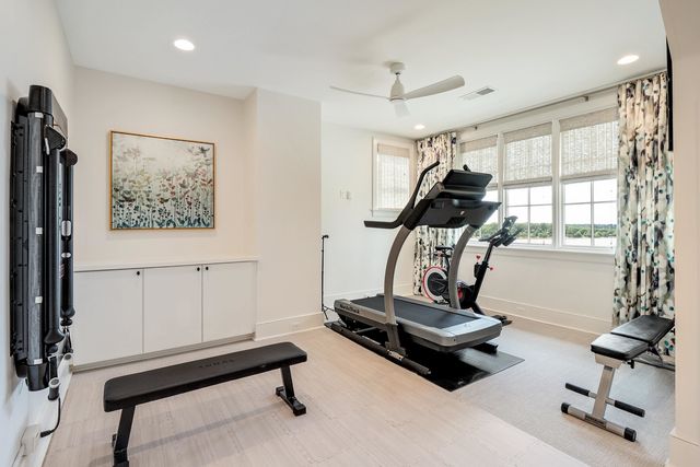 551 MAGNOLIA MOUND DR, Memphis, TN 38103