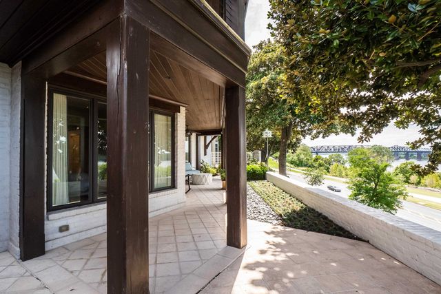 551 MAGNOLIA MOUND DR, Memphis, TN 38103