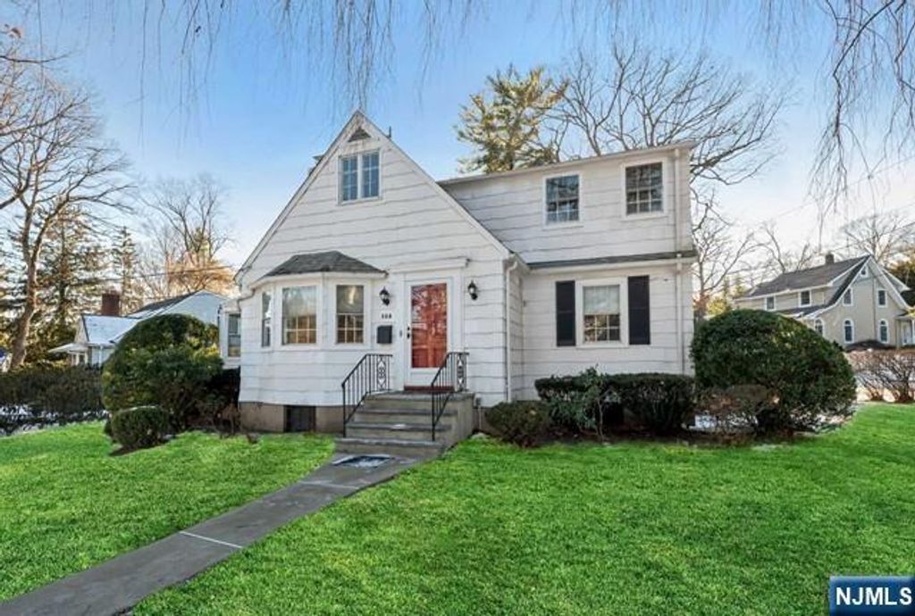 524 N Monroe Street 2, Ridgewood, NJ 07450