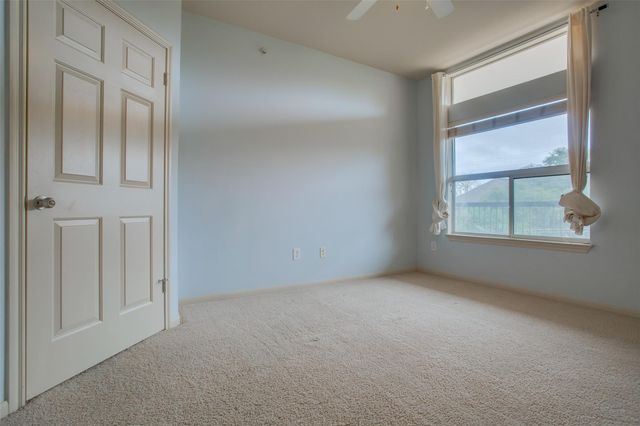 2209 Hancock DR 27, Austin, TX 78756